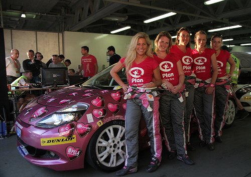 Racing Divas 24H of Dubai